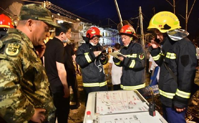 浙江溫嶺槽罐車爆炸 34輛消防車138名指戰員火速救援
